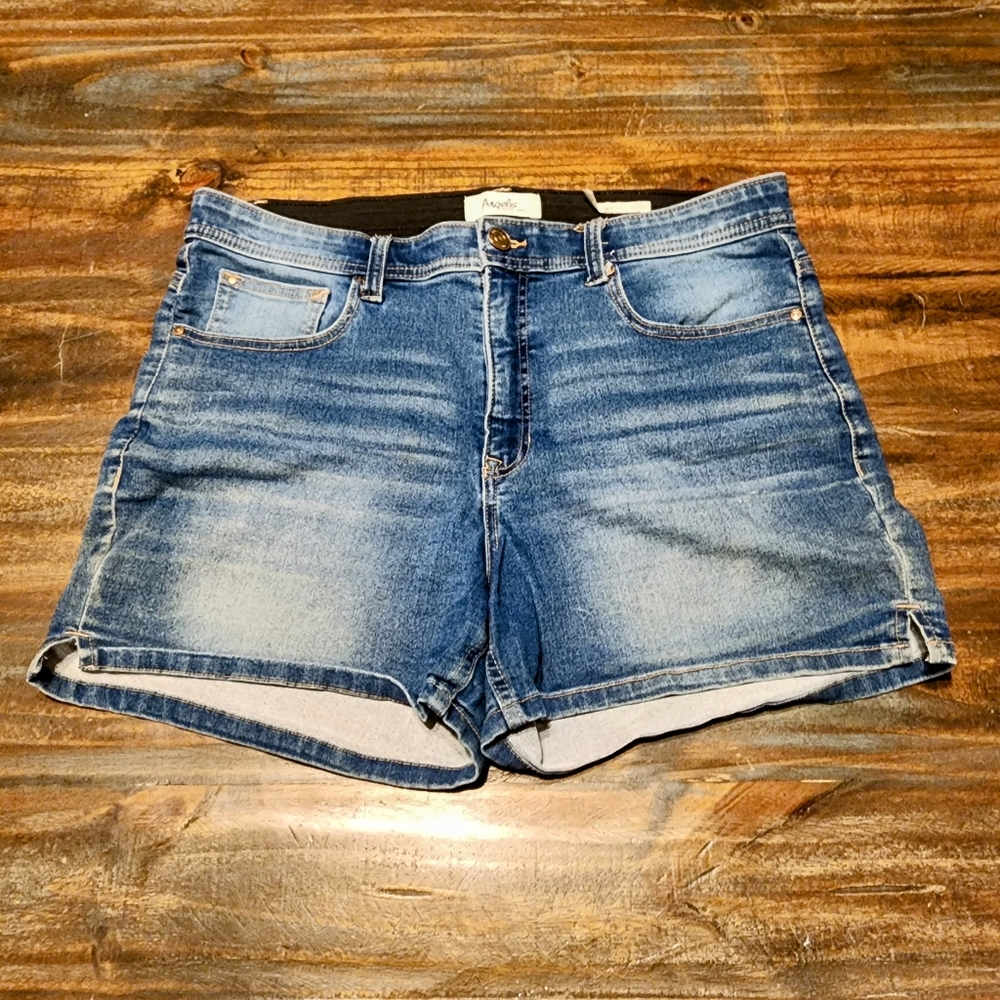 Angels Signature Midi Stretchy Jean Shorts Size 16